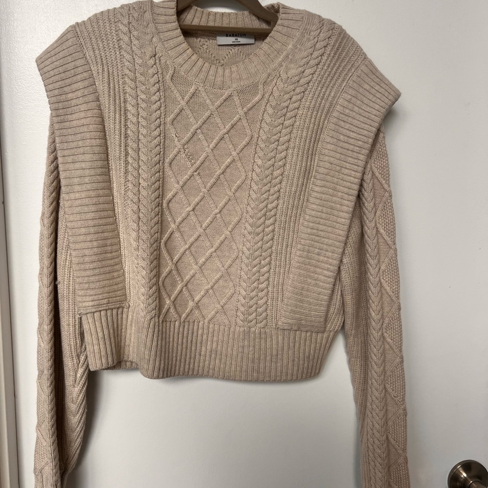 Babaton seek sweater